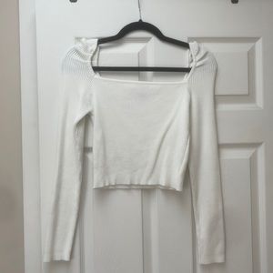 White long sleeve crop top